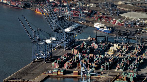 Felixtowe sea container port in Suffolk, UK - Sputnik International