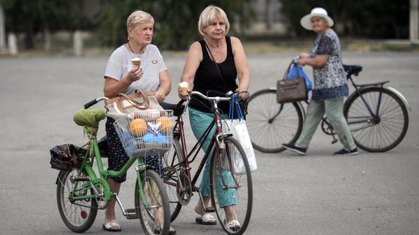 Residents of  Zaporozhye region. August 4, 2022. - Sputnik International