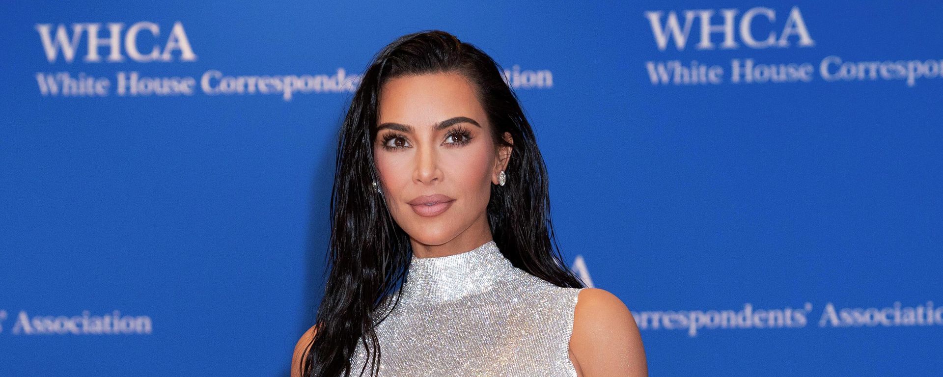 Kim Kardashian poses for photographers as she arrives at the annual White House Correspondents' Association Dinner in Washington, Saturday, April 30, 2022. Kim Kardashian poses for photographers as she arrives at the annual White House Correspondents' Association Dinner in Washington, Saturday, April 30, 2022. - Sputnik International, 1920, 24.11.2022
