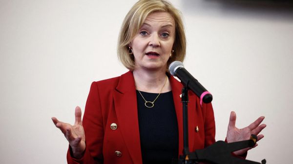 Contender to become the country's next Prime minister and leader of the Conservative party British Foreign Secretary Liz Truss delivers a speech during a campaign event in Leeds, on July 28, 2022 - Sputnik International