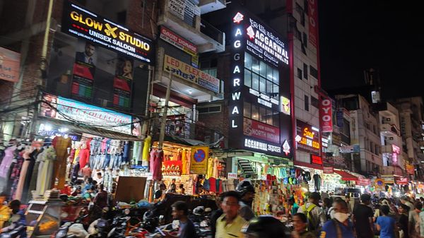 People Flooding Markets Ahead of Raksha Bandhan in India - Sputnik International