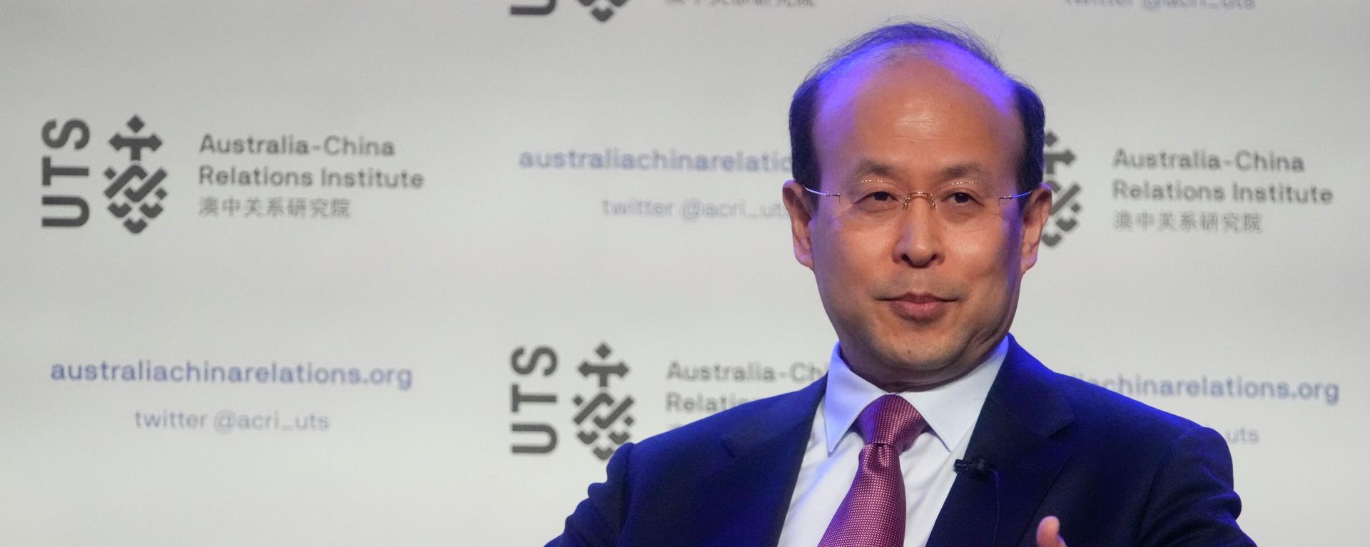 China's Ambassador to Australia, Xiao Qian gestures as he answers following his address on the state of relations between Australia and China at the University of Technology in Sydney, Australia, Friday, June 24, 2022. China's Ambassador to Australia, Xiao Qian gestures as he answers following his address on the state of relations between Australia and China at the University of Technology in Sydney, Australia, Friday, June 24, 2022. - Sputnik International, 1920, 10.08.2022