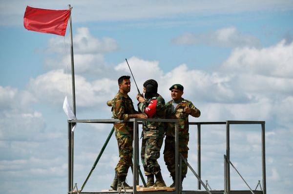 Military personnel of the Syrian team during the firing of T-72B3 tank rounds at the Alabino military training ground in the Moscow region.  - Sputnik International