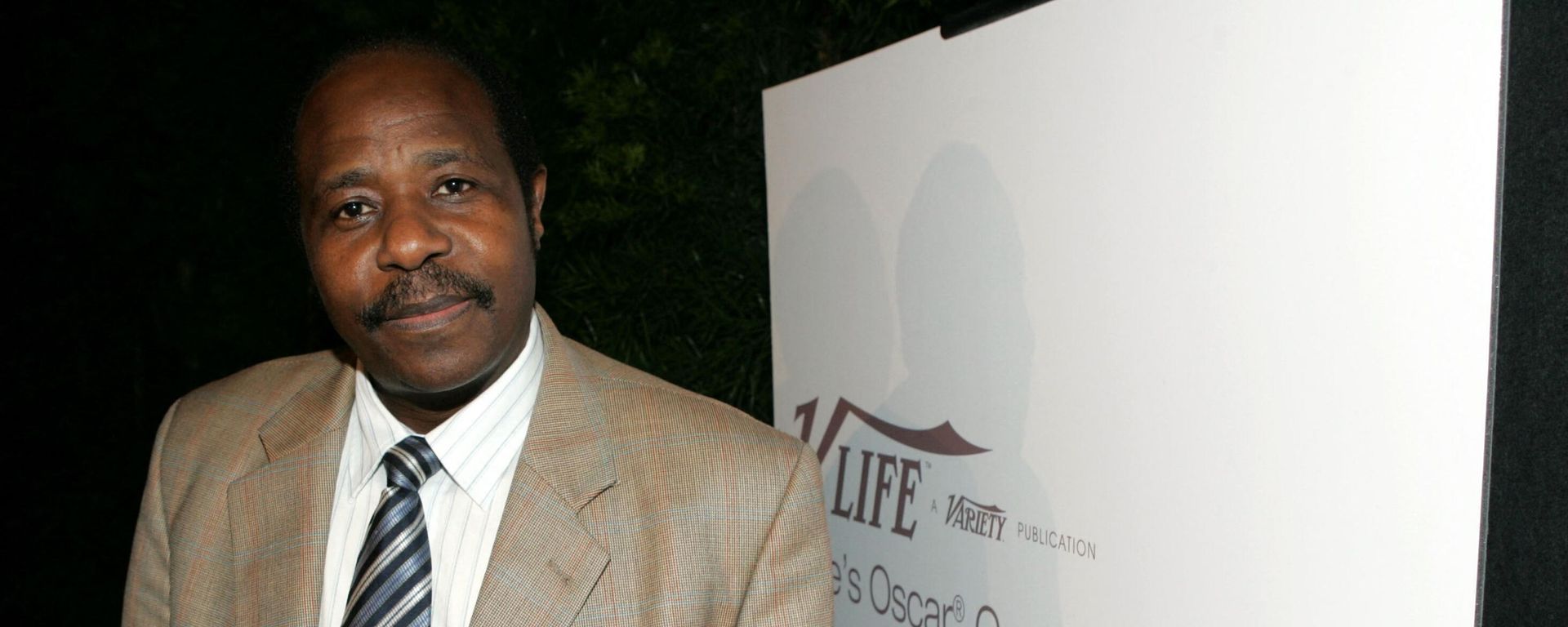 BEVERLY HILLS, CA - JANUARY 12: Paul Rusesabagina, whose life story is based on Hotel Rwanda arrives at the V-Life Oscar Party at Hillhaven Lodge on January 12, 2005 in Beverly Hills, California. (Photo by Frazer Harrison/Getty Images) *** Local Caption *** Paul Rusesabagina (Photo by Frazer Harrison / Getty Images North America / Getty Images via AFP) BEVERLY HILLS, CA - JANUARY 12: Paul Rusesabagina, whose life story is based on Hotel Rwanda arrives at the V-Life Oscar Party at Hillhaven Lodge on January 12, 2005 in Beverly Hills, California. (Photo by Frazer Harrison/Getty Images) *** Local Caption *** Paul Rusesabagina (Photo by Frazer Harrison / Getty Images North America / Getty Images via AFP) - Sputnik International, 1920, 11.08.2022