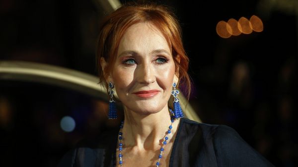In this Nov. 13, 2018 file photo, author J.K. Rowling poses for photographers upon her arrival at the premiere of the film 'Fantastic Beasts: The Crimes of Grindelwald', in London.  - Sputnik International