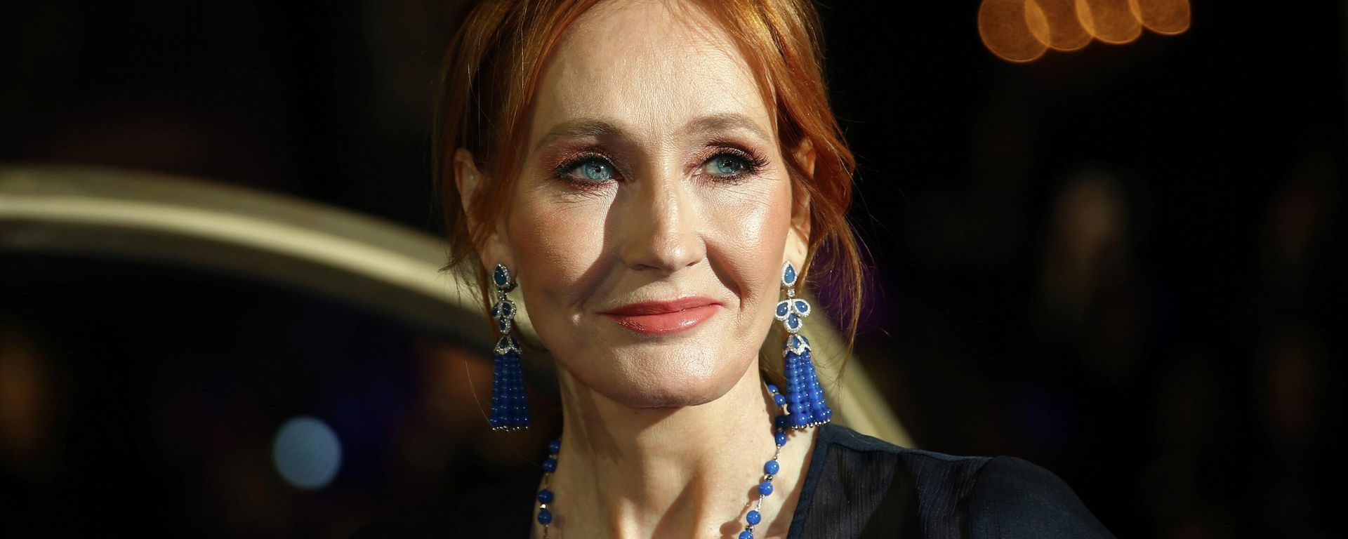 In this Nov. 13, 2018 file photo, author J.K. Rowling poses for photographers upon her arrival at the premiere of the film 'Fantastic Beasts: The Crimes of Grindelwald', in London. In this Nov. 13, 2018 file photo, author J.K. Rowling poses for photographers upon her arrival at the premiere of the film 'Fantastic Beasts: The Crimes of Grindelwald', in London. - Sputnik International, 1920, 27.09.2022