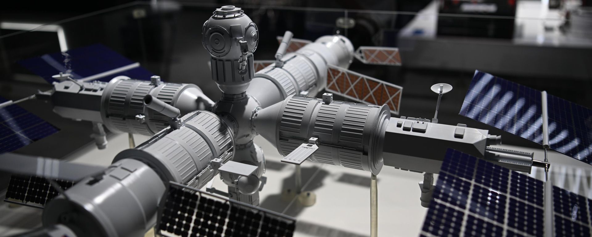 A model of a new Russian space station on display at the ARMY-2022 expo A model of a new Russian space station on display at the ARMY-2022 expo - Sputnik International, 1920, 16.08.2022