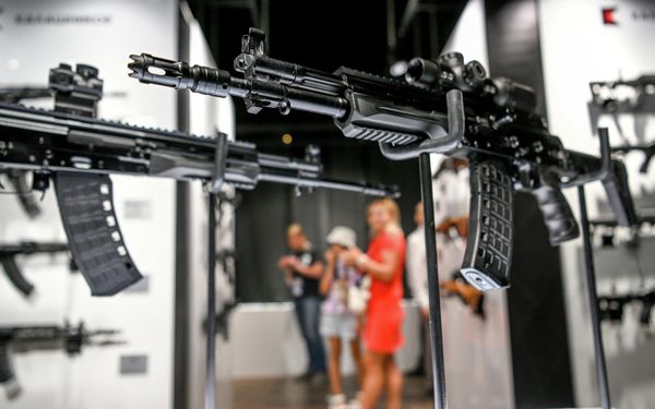 This picture taken on August 16, 2022, shows a Kalashnikov submachine gun exhibited during the Army-2022 International Military-Technical Forum at the Russian Armed Forces' Patriot Park in Kubinka, outside Moscow. - Sputnik International