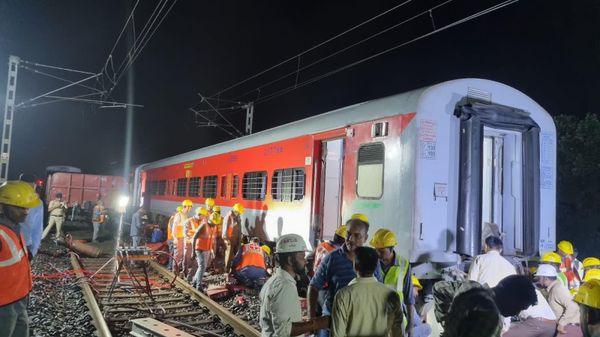 A train accident in Gondia, the Indian state of Maharashtra - Sputnik International