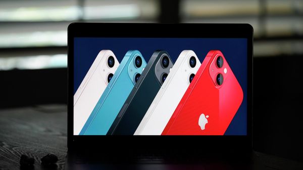 Seen on the screen of a device in La Habra, Calif., new iPhone 13 smartphones are introduced during a virtual event held to announce new Apple products on Sept. 14, 2021.  - Sputnik International