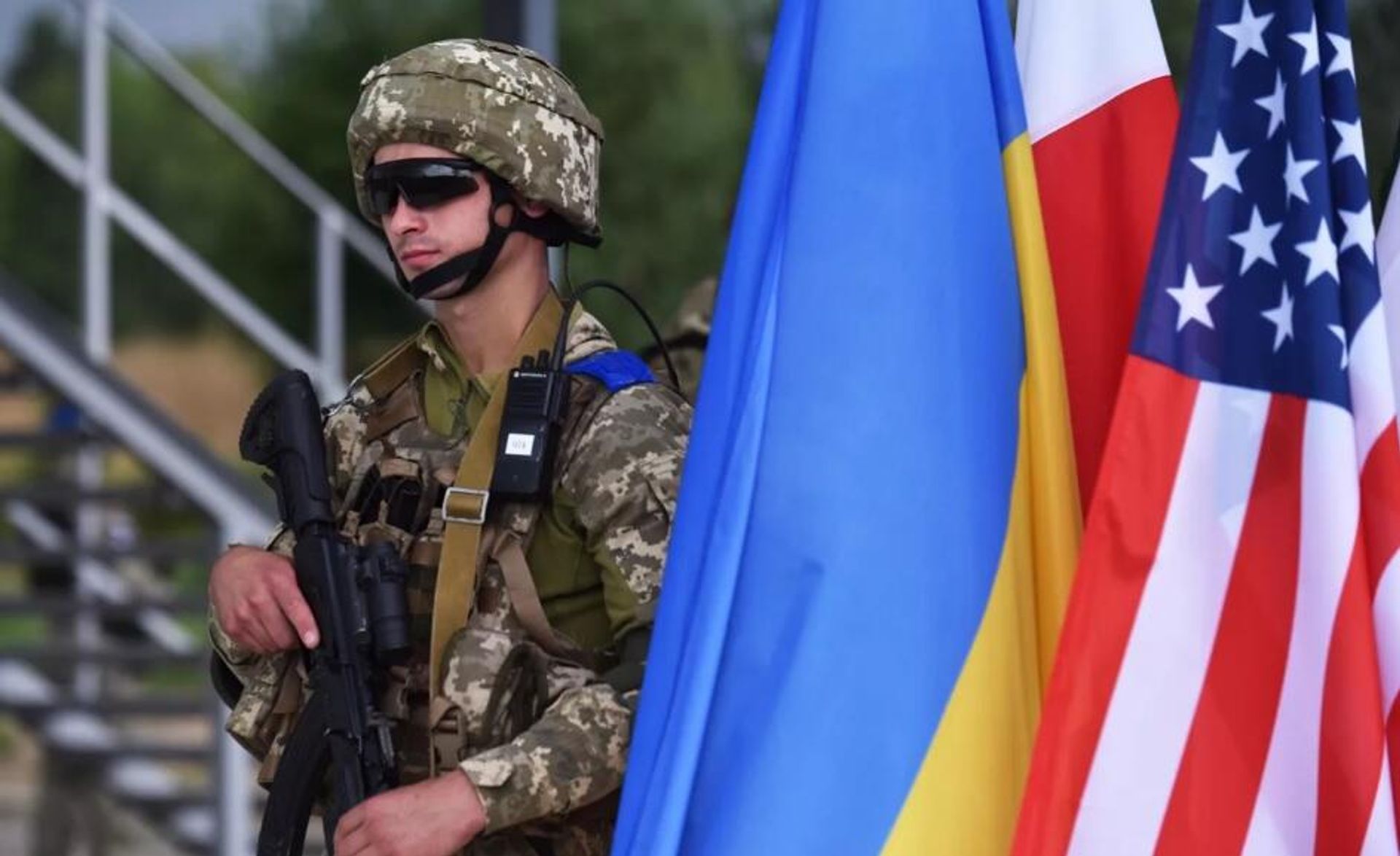 A soldier at the Three Swords-2021 tactical drills, jointly held by the Ukrainian Armed Forces and NATO countries at the Yavorovsky training facility in the Lvov Region. - Sputnik International, 1920, 19.08.2022