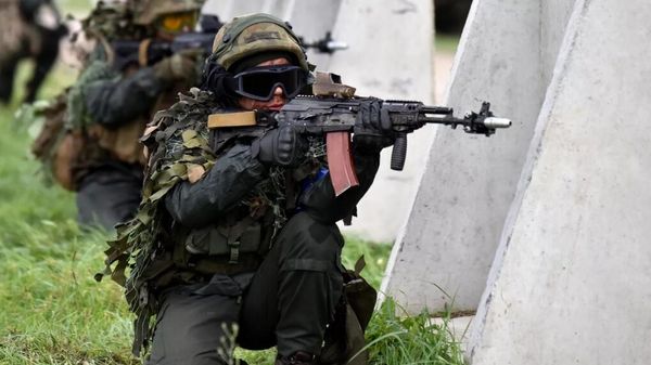 Soldiers during the Rapid Trident-2021 joint exercises of Ukraine and NATO countries at the Yavorovsky training ground in the Lvov Region. - Sputnik International