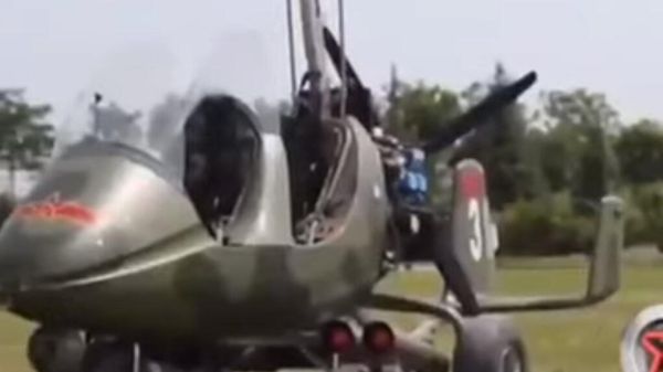 Hunting Eagle Strike Gyrocopter armed with anti-tank guided missiles (ATGMs) - Sputnik International