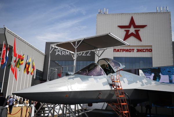 The Su-57 multifunctional fifth-generation fighter jet at the international military-technical forum Army-2022. - Sputnik International