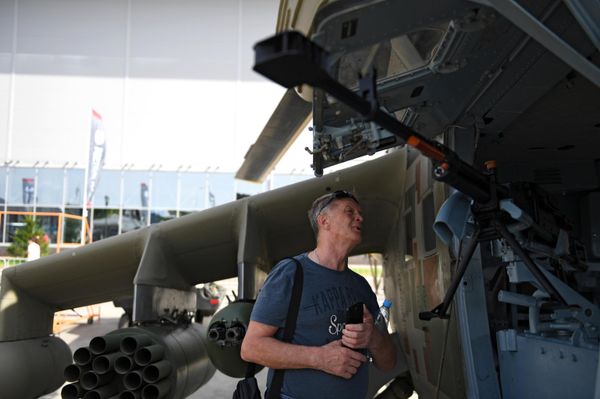 A visitor at the exhibition during the international military-technical forum Army-2022 at the Patriot Convention and Exhibition Center. - Sputnik International