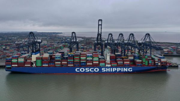 Container ship 'CSCL Atlantic Ocean' is docked at the Port of Felixstowe, east of London on March 4, 2021. - Britain's Chancellor of the Exchequer Rishi Sunak announced in his annual budget on March 3, 2021, that the ports of Felixstowe and Harwich were to be locations for new 'Freeports'.  - Sputnik International