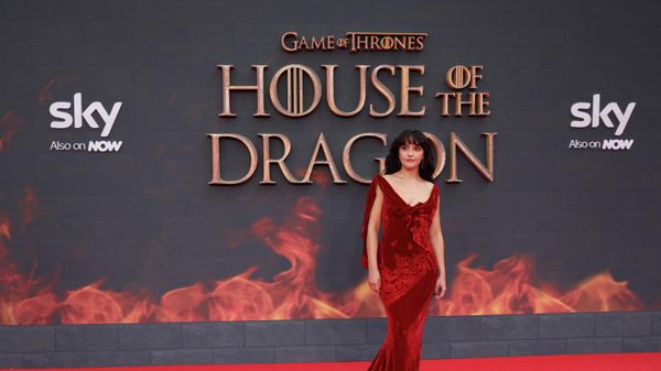 English actress Olivia Cooke poses on the red carpet upon arrival to attend the HBO original drama series House of the Dragon premiere at Leicester Square Gardens, in London, on August 15, 2022. - Sputnik International
