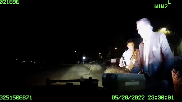 Dashcam Footage From Paul Pelosi's DUI - Sputnik International