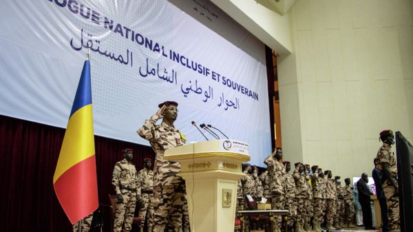 Transition President Mahamat Idriss Deby Itno gestures during the opening ceremony of the national dialogue at the January 15 Palace in N'Djamena, on August 20, 2022 - Sputnik International