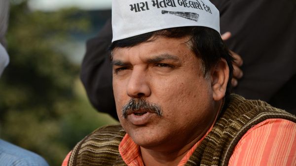 Aam Aadmi Party (AAP)'s strategist and member of the core committee, Sanjay Singh speaks to the media in Ahmedabad on January 17, 2014 - Sputnik International