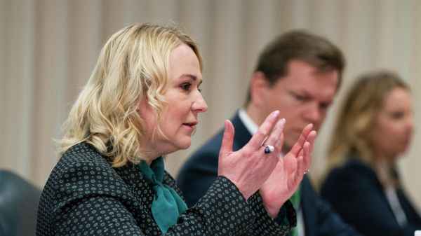 Czech Republic's Defense Minister Jana Cernochova, left, speaks during a meeting with Secretary of Defense Lloyd Austin at the Pentagon, Thursday, April 21, 2022, in Washington. (AP Photo/Manuel Balce Ceneta) - Sputnik International