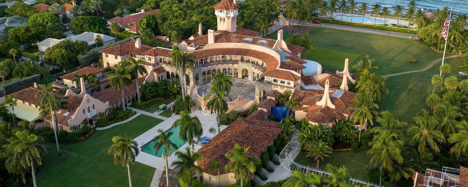 FILE - This is an aerial view of President Donald Trump's Mar-a-Lago estate, Aug. 10, 2022, in Palm Beach, Fla. - Sputnik International, 1920, 12.12.2022