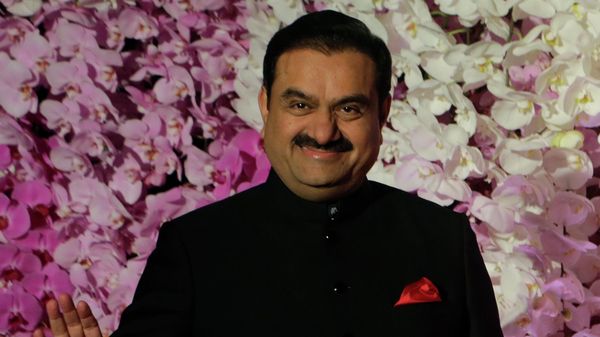 Chairman of Adani Group Gautam Adani poses during Akash Ambani's wedding reception in Mumbai, India, Sunday, March. 10, 2019 - Sputnik International
