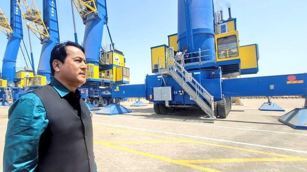 India's Minister of Port and Shipping Sarbananda Sonowal Visited Chabahar Port in August 2022 - Sputnik International