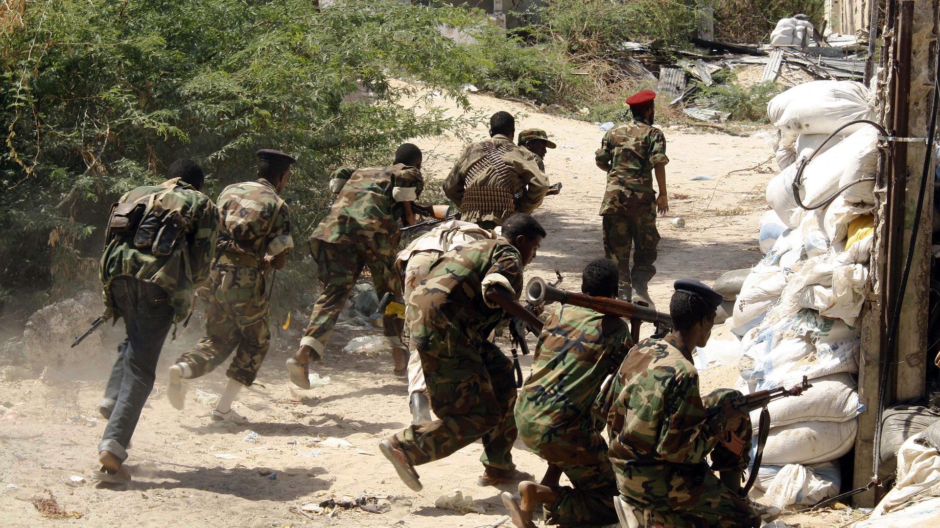 Somali government forces run to the front line in Mogadishu (File) Somali government forces run to the front line in Mogadishu (File) - Sputnik International, 1920, 26.08.2022