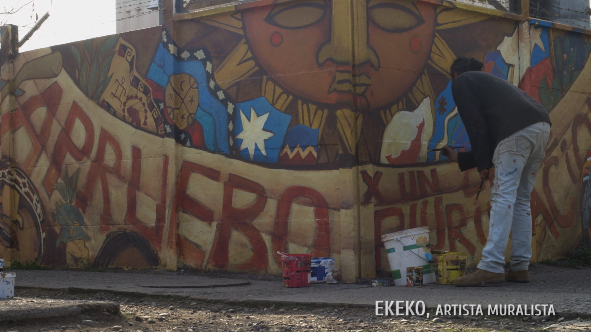 Chilean-American artist Ekeko puts a finishing touch on his latest piece: Mural for a Plurinational Chile. Chilean-American artist Ekeko puts a finishing touch on his latest piece: Mural for a Plurinational Chile. - Sputnik International, 1920, 29.08.2022