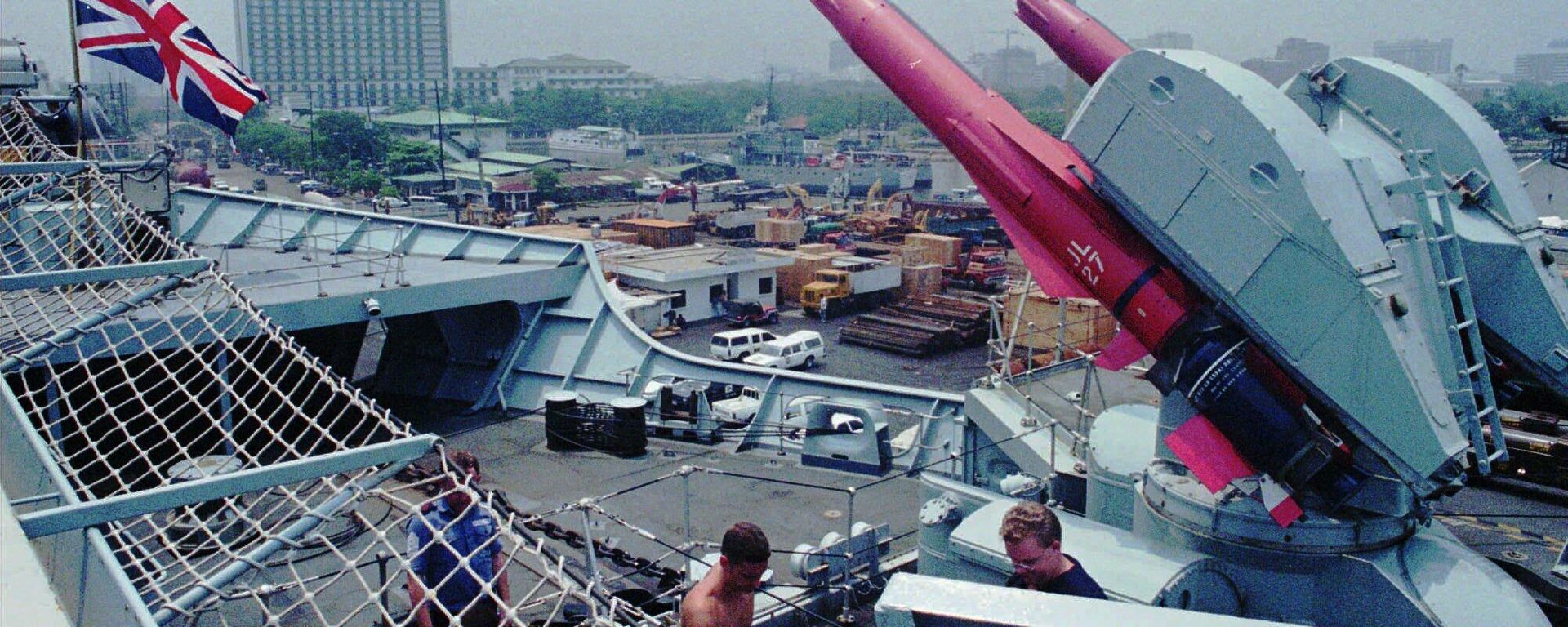 British seamen fix guided missiles on board the HMS Illustrious, the most up-to-date aircraft carrier and command ship in the British Royal Navy which arrived in Manila (File) British seamen fix guided missiles on board the HMS Illustrious, the most up-to-date aircraft carrier and command ship in the British Royal Navy which arrived in Manila (File) - Sputnik International, 1920, 29.08.2022