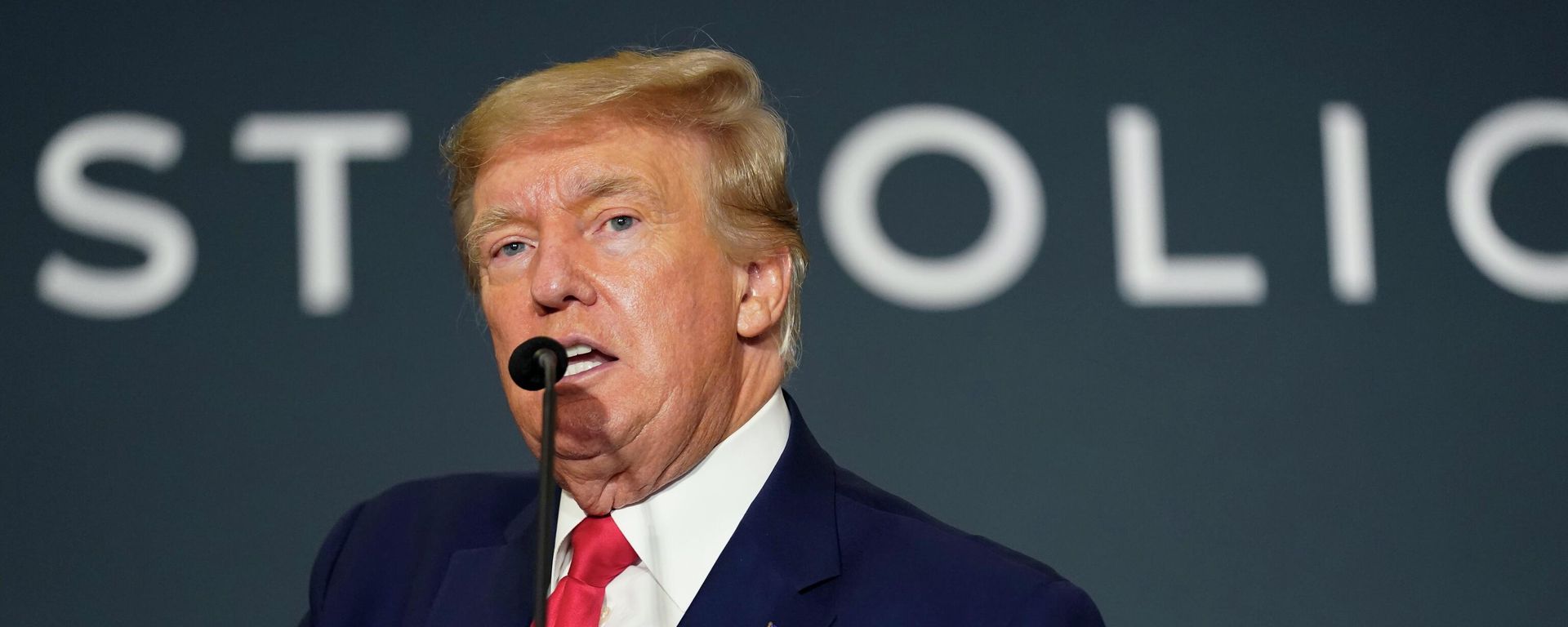 Former President Donald Trump speaks at an America First Policy Institute agenda summit at the Marriott Marquis in Washington, July 26, 2022.  - Sputnik International, 1920, 24.09.2022