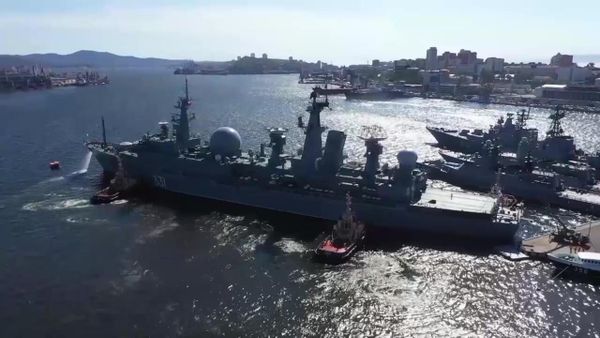 The Marshal Krylov instrumentation complex (KIC) ship during the deployment of Pacific ships as part of the Vostok-2022 military exercises in the waters of Zolotoy Rog Bay. - Sputnik International
