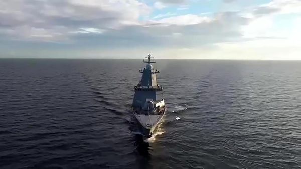 Russian and Chinese warship detachments meet in the Sea of Japan during the Vostok-2022 military exercises - Sputnik International