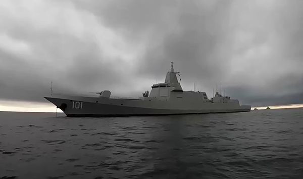Russian and Chinese warships meet in the Sea of Japan during the Vostok-2022 military exercises - Sputnik International