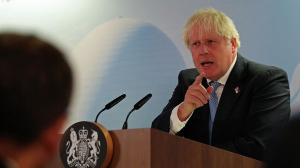 Britain's Prime Minister Boris Johnson speaks during his visit to EDF's Sizewell B Nuclear power station in Sizewell, eastern England on September 1, 2022 - Sputnik International