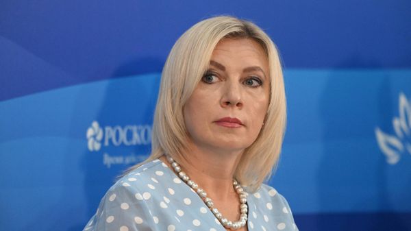 Maria Zakharova, spokeswoman for the Russian foreign ministry, at the panel discussion The Multiplicity of Truth: How to Win the Information War? at the 7th Eastern Economic Forum in Vladivostok - Sputnik International