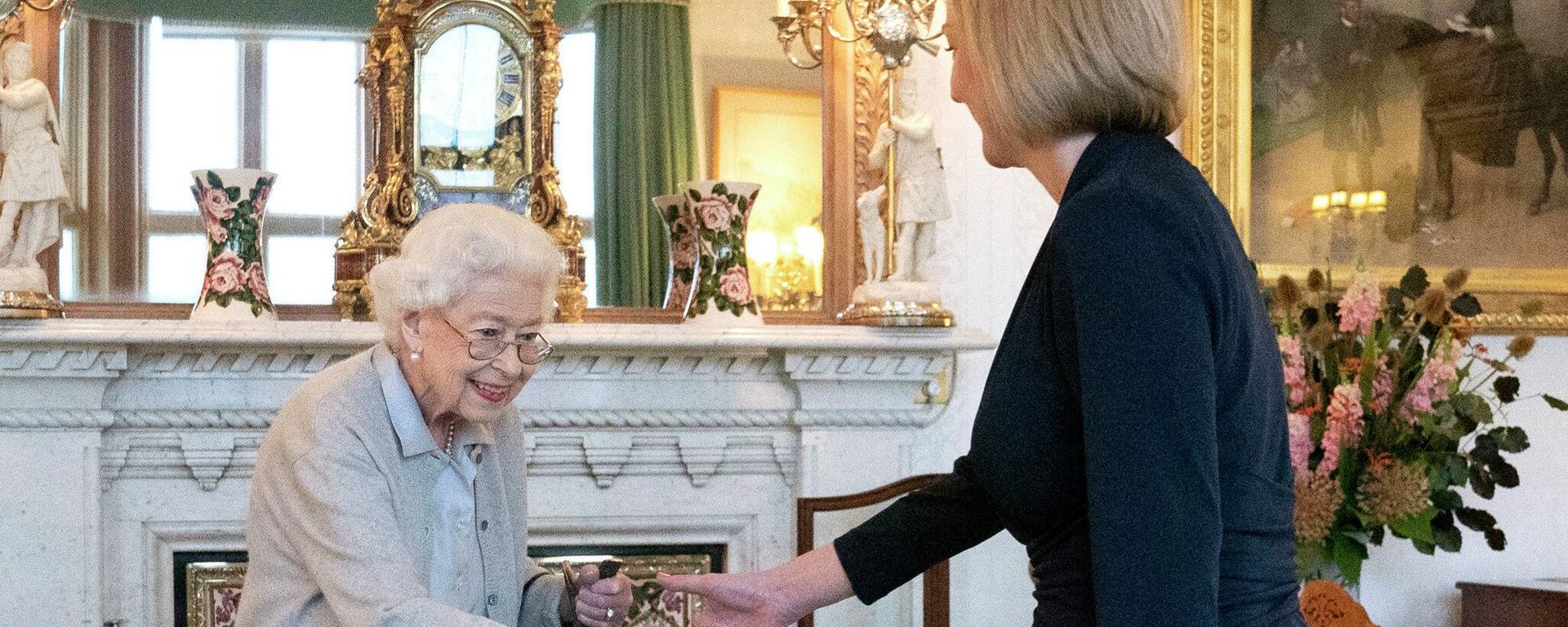Queen Elizabeth II, left, welcomes Liz Truss during an audience at Balmoral, Scotland - Sputnik International, 1920, 06.09.2022