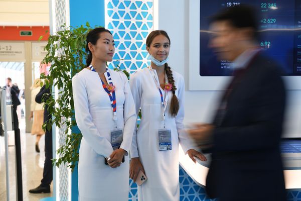 Participants of the Eastern Economic Forum in Vladivostok - Sputnik International