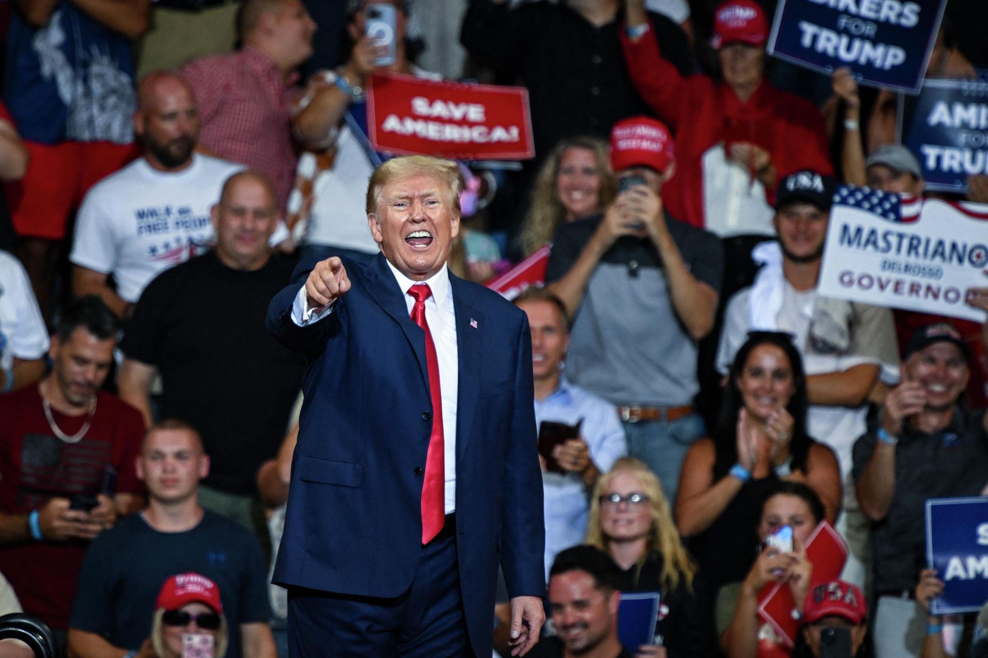 (FILES) In this file photo taken on September 03, 2022, former US President Donald Trump speaks during a campaign rally in support of Doug Mastriano for Governor of Pennsylvania and Mehmet Oz for US Senate at Mohegan Sun Arena in Wilkes-Barre, Pennsylvania. (FILES) In this file photo taken on September 03, 2022, former US President Donald Trump speaks during a campaign rally in support of Doug Mastriano for Governor of Pennsylvania and Mehmet Oz for US Senate at Mohegan Sun Arena in Wilkes-Barre, Pennsylvania. - Sputnik International, 1920, 23.09.2022
