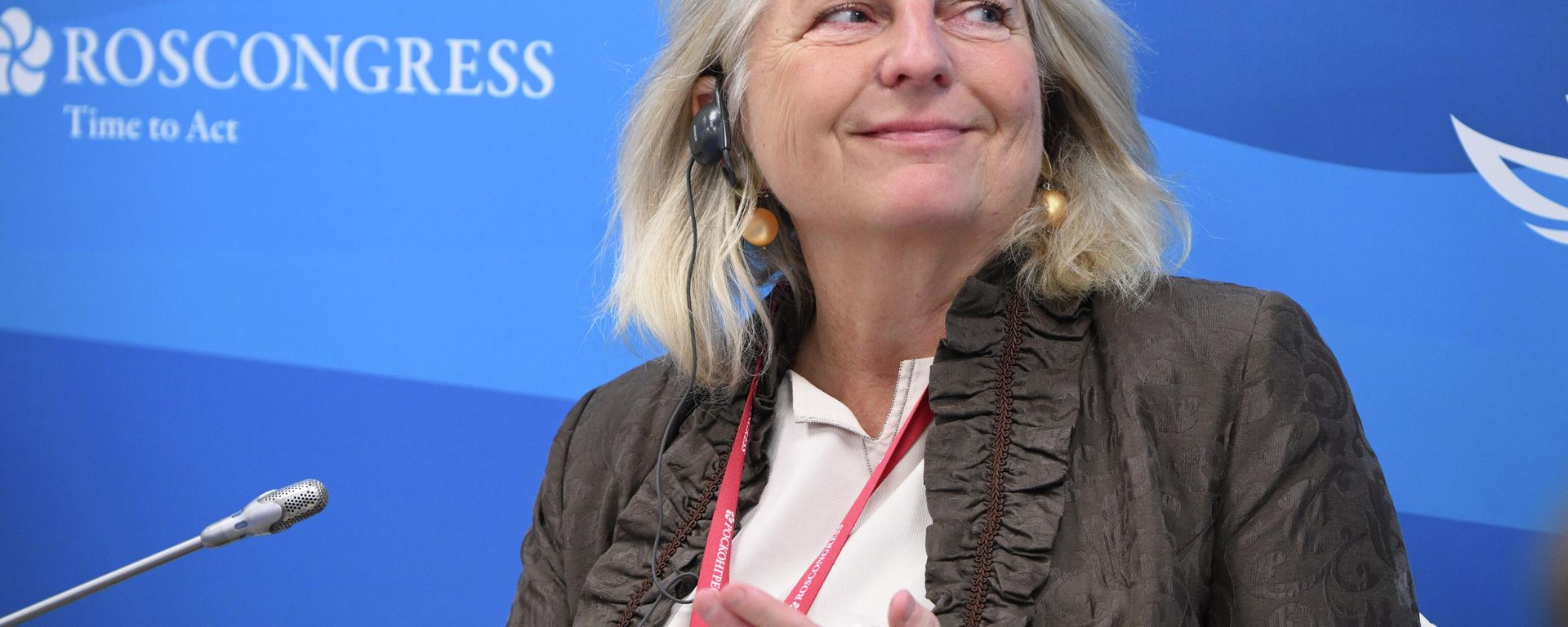 Former Austrian Foreign Minister Karin Kneissl at the session New Time for Diplomacy at the Eastern Economic Forum in Vladivostok - Sputnik International, 1920, 03.11.2022