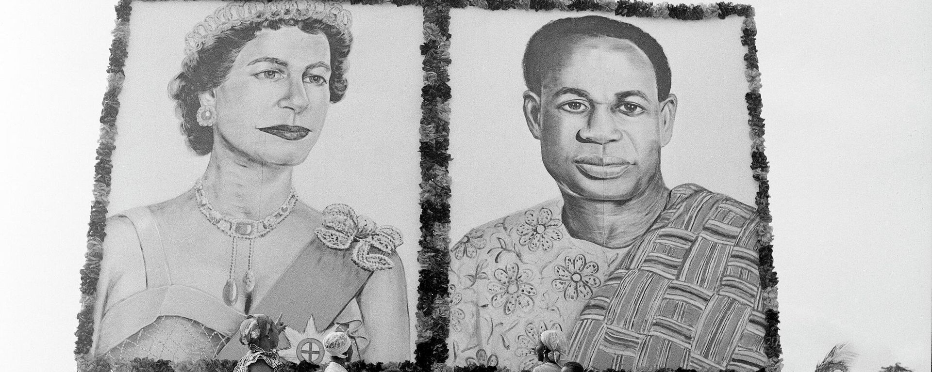 Huge portraits of Britain's Queen Elizabeth II and Ghana's President Kwame Nkrumah are displayed in Accra, Nov. 9, 1961, as the city prepared for the arrival of the British monarch on a state visit to Ghana. Huge portraits of Britain's Queen Elizabeth II and Ghana's President Kwame Nkrumah are displayed in Accra, Nov. 9, 1961, as the city prepared for the arrival of the British monarch on a state visit to Ghana. - Sputnik International, 1920, 10.09.2022