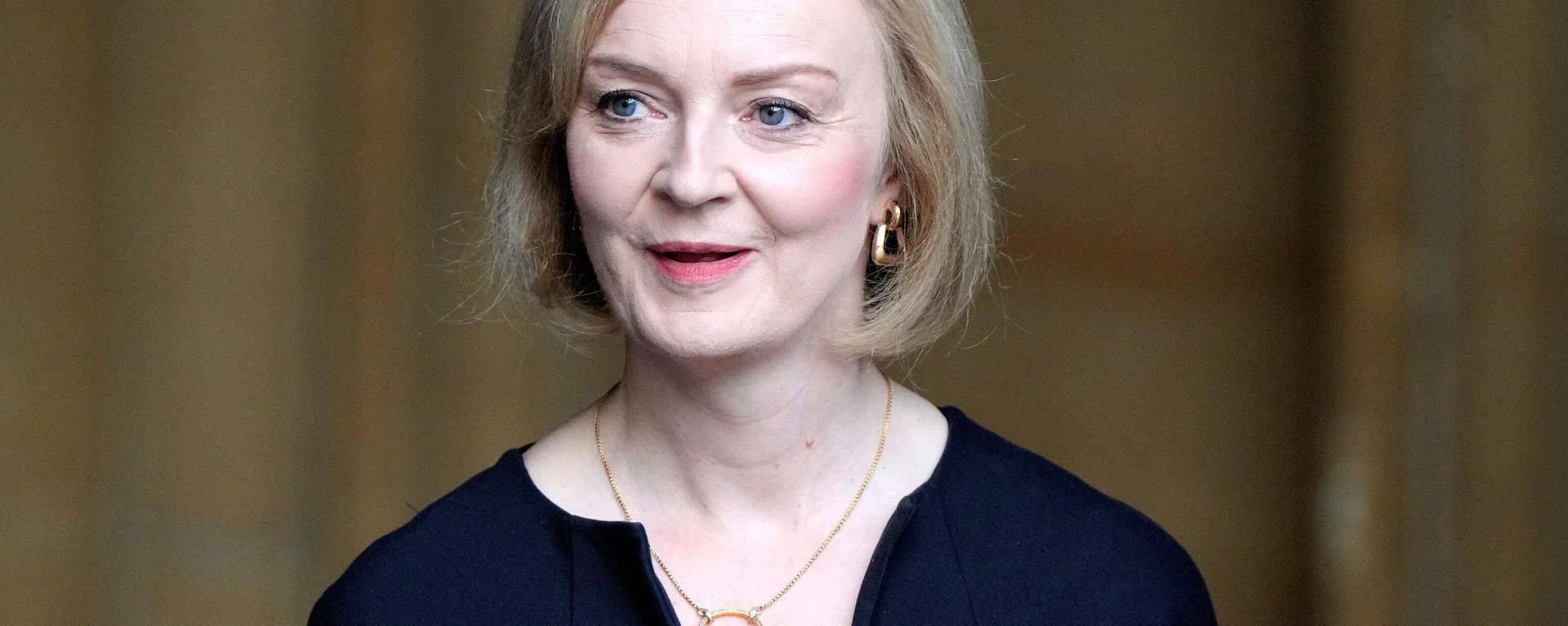 Britain's Prime Minister Liz Truss leaves after the presentation of Addresses by both Houses of Parliament in Westminster Hall, inside the Palace of Westminster, central London on September 12, 2022 Britain's Prime Minister Liz Truss leaves after the presentation of Addresses by both Houses of Parliament in Westminster Hall, inside the Palace of Westminster, central London on September 12, 2022 - Sputnik International, 1920, 02.10.2022
