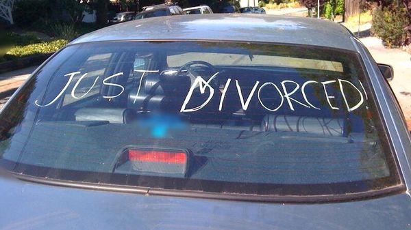 Just divorced - Sputnik International