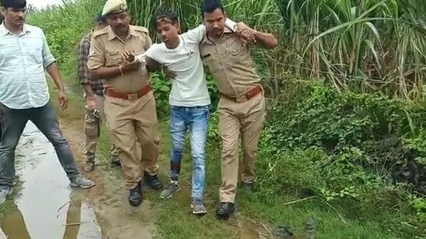 Junaid, one of six accused in Lakhimpur rape-murder of two Dalit sisters, after his arrest - Sputnik International