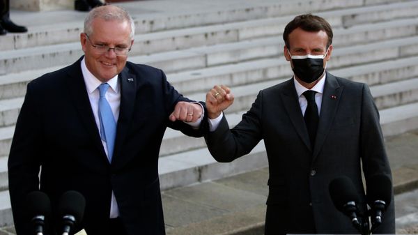 French President Emmanuel Macron, right, and Australia's Prime Minister Scott Morrison greet during a joint press conference with before a working dinner at the Elysee Palace in Paris, Tuesday, June 15, 2021. French President Emmanuel Macron, right, and Australia's Prime Minister Scott Morrison greet during a joint press conference with before a working dinner at the Elysee Palace in Paris, Tuesday, June 15, 2021. - Sputnik International