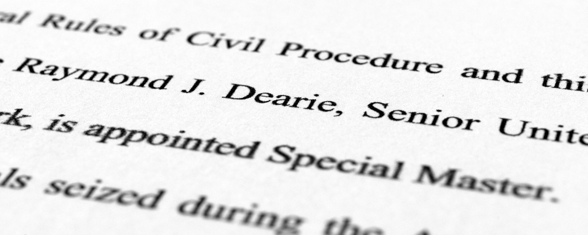 A page from the order by U.S. District Judge Aileen Cannon naming Raymond Dearie as special master to review documents seized in the FBI raid on Donald Trump's home - Sputnik International, 1920, 16.09.2022