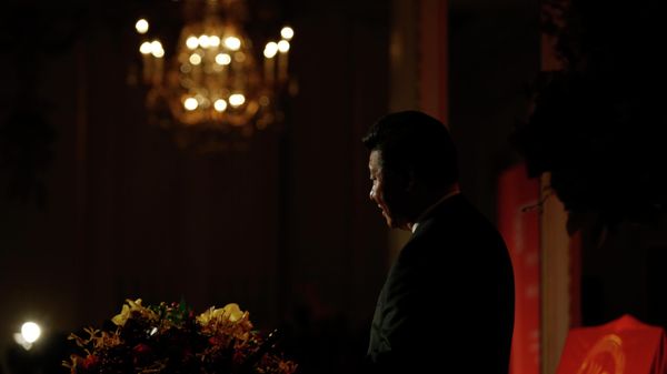 Chinese President Xi Jinping speaks as he attends the opening of the UCL Institute of Education Confucius Institute annual conference in London, Thursday, Oct. 22, 2015. Chinese President Xi Jinping arrived in Britain Monday for a four-day state visit as part of a push to increase trade ties between the two countries. - Sputnik International