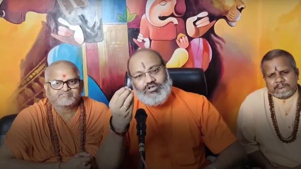 Har Ghar Tiranga: Uttar Pradesh's Yati Narsinghanand urges Hindus to boycott PM Modi’s campaign - Sputnik International
