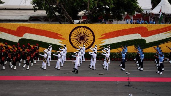 Soldiers from the armed forces march during Independence Day celebrations at the historic 17th century Red Fort in New Delhi, India, on Sunay, Aug. 15, 2021. India commemorates its 1947 independence from British colonial rule on Aug. 15. - Sputnik International